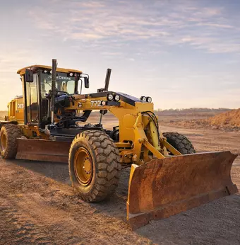 JOHN DEERE 772G