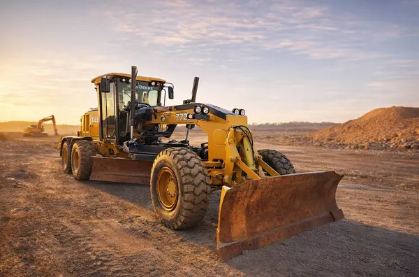 JOHN DEERE 772G
